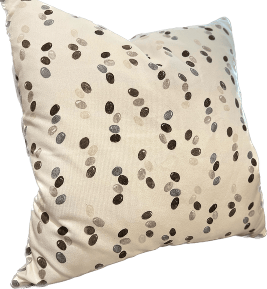 Dottie 22"x22" Linen Pillow